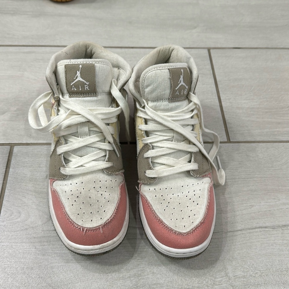Nike Air Jordan’s used 2 times
